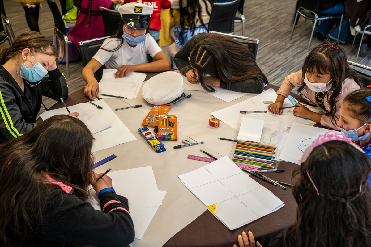 powerofpriya's tweet photo. Remarkable #comic book creation workshop in #bogota with children from @ninasdeluz and survivors from @OrgNataliaPonce . #powerofpriya #CDAF
@PartnersAmerica @CultureAtState @midbo_doc @USEmbassyBogota https://t.co/mQtnknS6wU