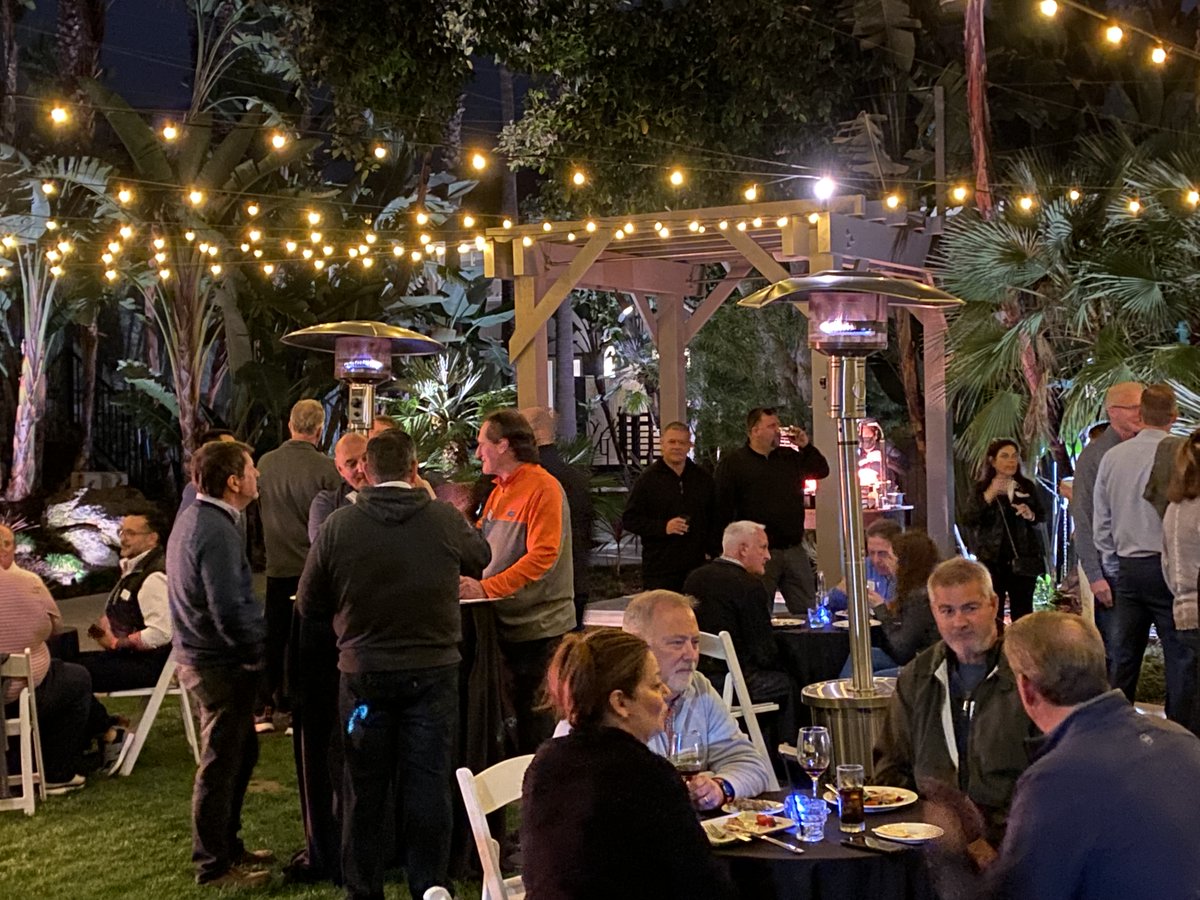 GoPrintAndPromo's tweet photo. First day of the San Diego Distributor Connect event is complete. We are thrilled to finally see everyone together in person again! Next up, we have a full day of 1:1 meetings and then dinner at @FiestaDeReyes! 

Click through to see some of the highlights from day one.➡️

#Print https://t.co/wTDTwkPgka