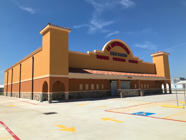 RigidBuildings's tweet photo. This customer came to us to help them design a better building to meet their specific needs.  We were able to design a #clearspan #metalbuilding that allowed them to achieve the interior design they were hoping for. For more info contact Ray Ramirez at 888-467-4443 ext 719. https://t.co/1WTu3RDeaE