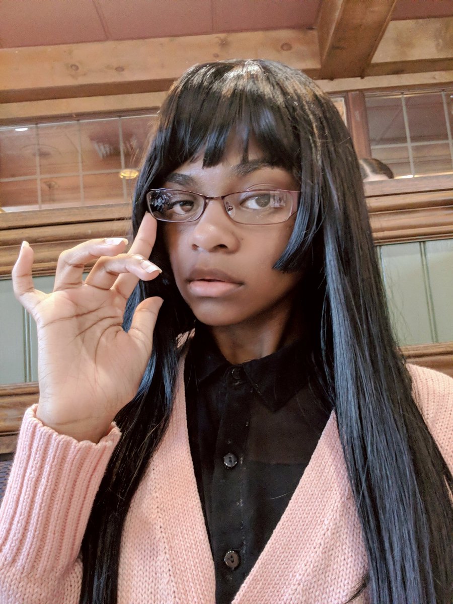 Natalya_Uzumaki's tweet photo. Which do you prefer: glasses on vs off https://t.co/GV65VQO7Fy