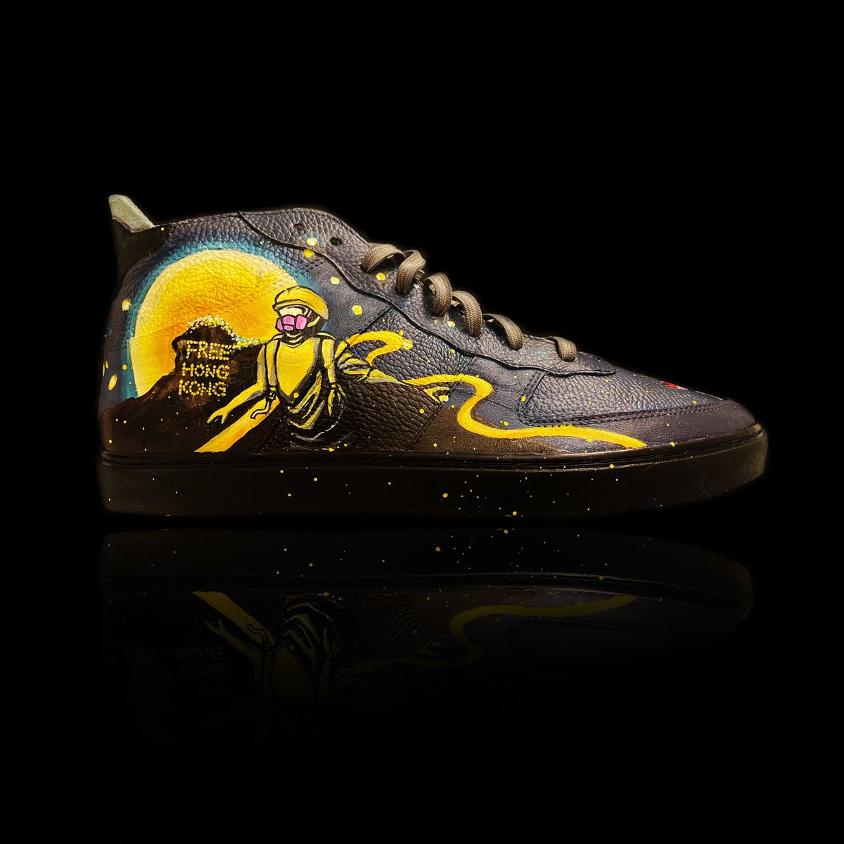 EnesFreedom's tweet image. Hong Kong used to be one of the freest cities in the WORLD.

But in recent years, that has all changed.

The brutal Chinese government’s goal is to bring Hong Kong under its TOTAL control.

We must support Hongkongers and their struggle for freedom.

#FreeHongKong 

#FreedomShoes