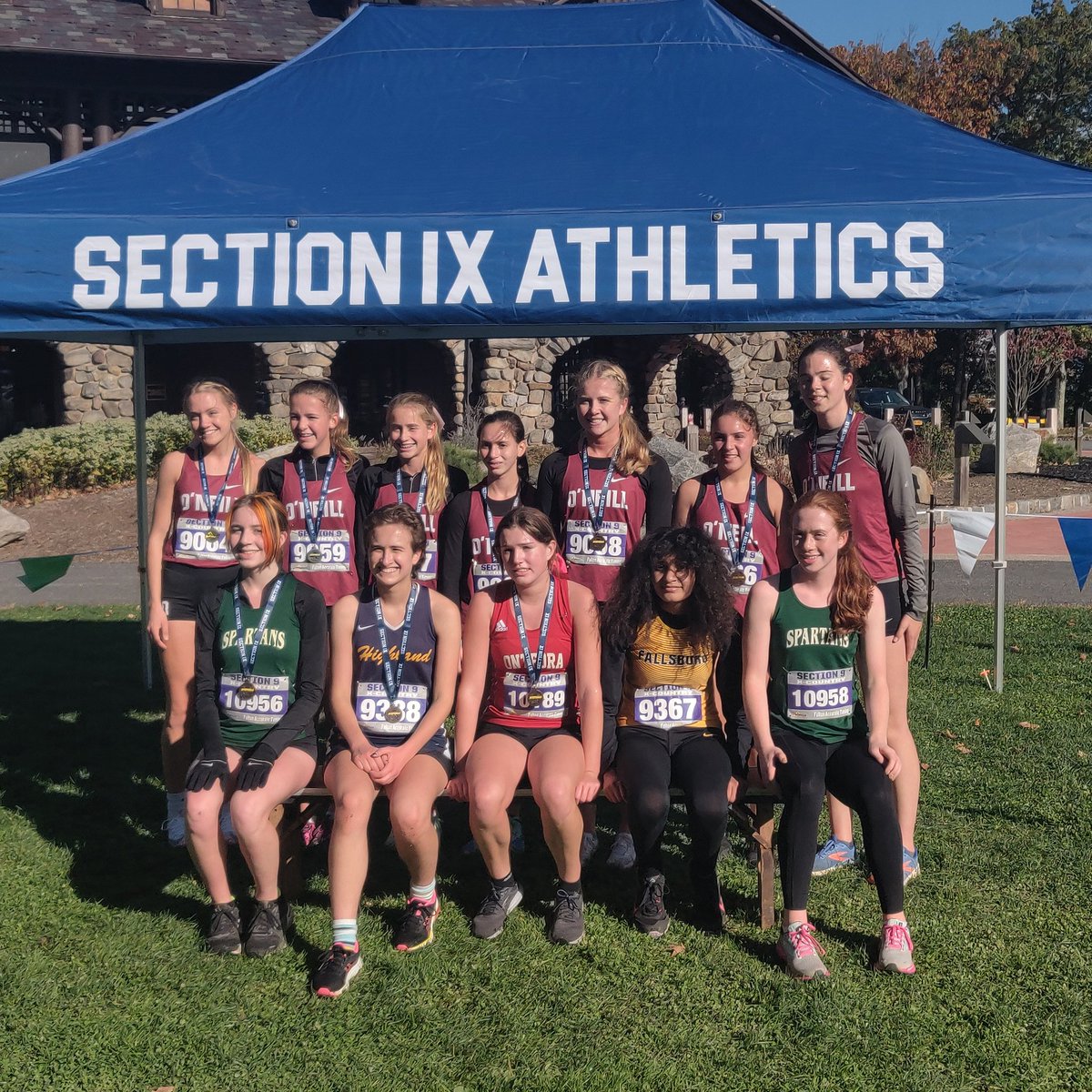 SectionIXSports's tweet photo. Class C girls team champions, @JIORaiders @coachdcrowe7! Other qualifiers, @SpackSports @HighlandCSD @OnteoraCSD @FallsburgCSD https://t.co/tG3aoXNYDs