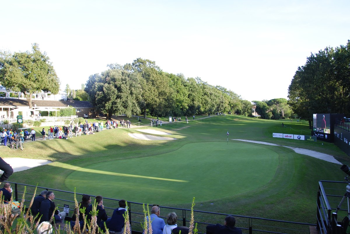 ItalianOpen's tweet image. 📸 Facciamo il pieno di bellezza con gli ultimi 4 percorsi dell'#OpendItalia

2021 📍 @marcosimonegolf 
2020 📍 @ChervoGolf 
2019 📍 Olgiata Golf Club
2018 📍 @Gardagolf