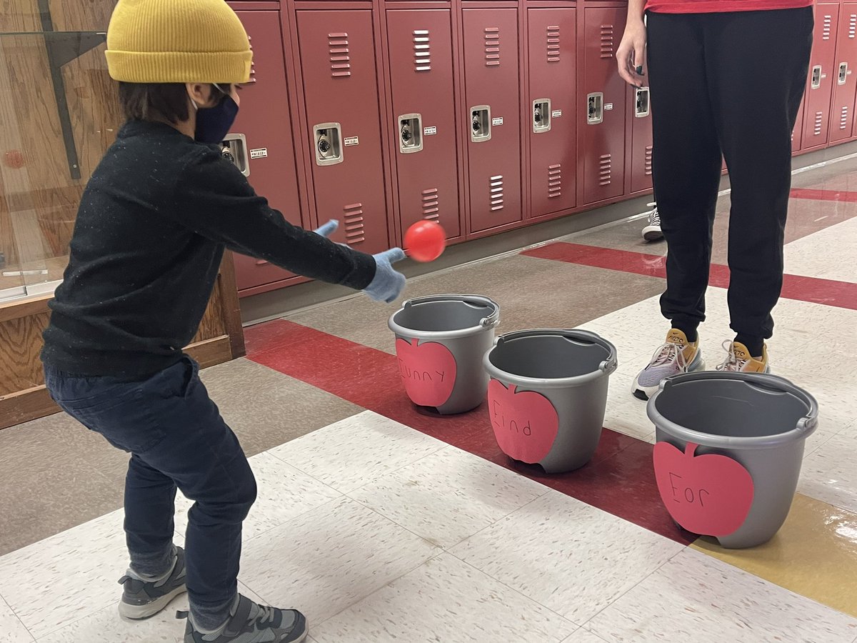 NCHSPreschool's tweet photo. Sight Word ball toss with Ms Ella. Great practice! #fallweek #bebold203 @NCHSOFFICIAL @NCHSRedhawksCTE @Naperville203 https://t.co/eDum4EgZQc