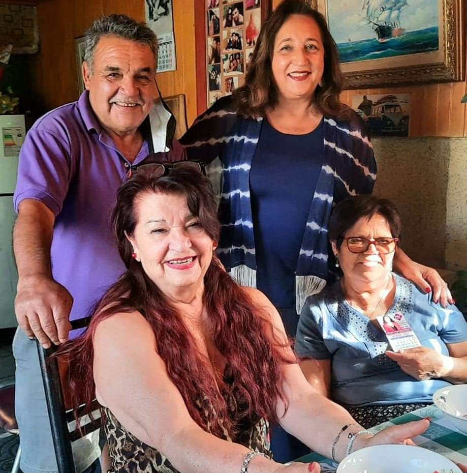 core_rodriguez's tweet photo. #CoreRodríguez Muchas gracias queridos amigos y amigas del CAM "Laurita Vicuña" por la linda invitación a compartir la tarde con ustedes y hacer recuerdos y conversar de los planes futuros.

¡Sigamos trabajando juntos! 
María Victoria Rodríguez
Consejera Regional
#SiempreContigo https://t.co/ABmYpYWCsW