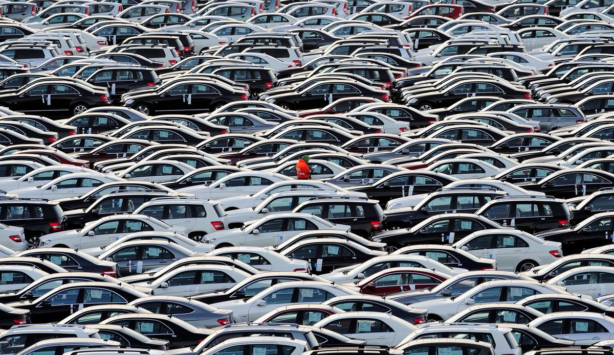 grescoe's tweet photo. "NASA has declared automobiles are the largest net contributor of climate change pollution in the world."

Your regular reminder that cars aren't part of the problem—they *are* the problem.
[And replacing 1.3 billion gas cars with EVs isn't going to help.]
https://t.co/dIr3CFebQc https://t.co/LVi2QJ8N4R