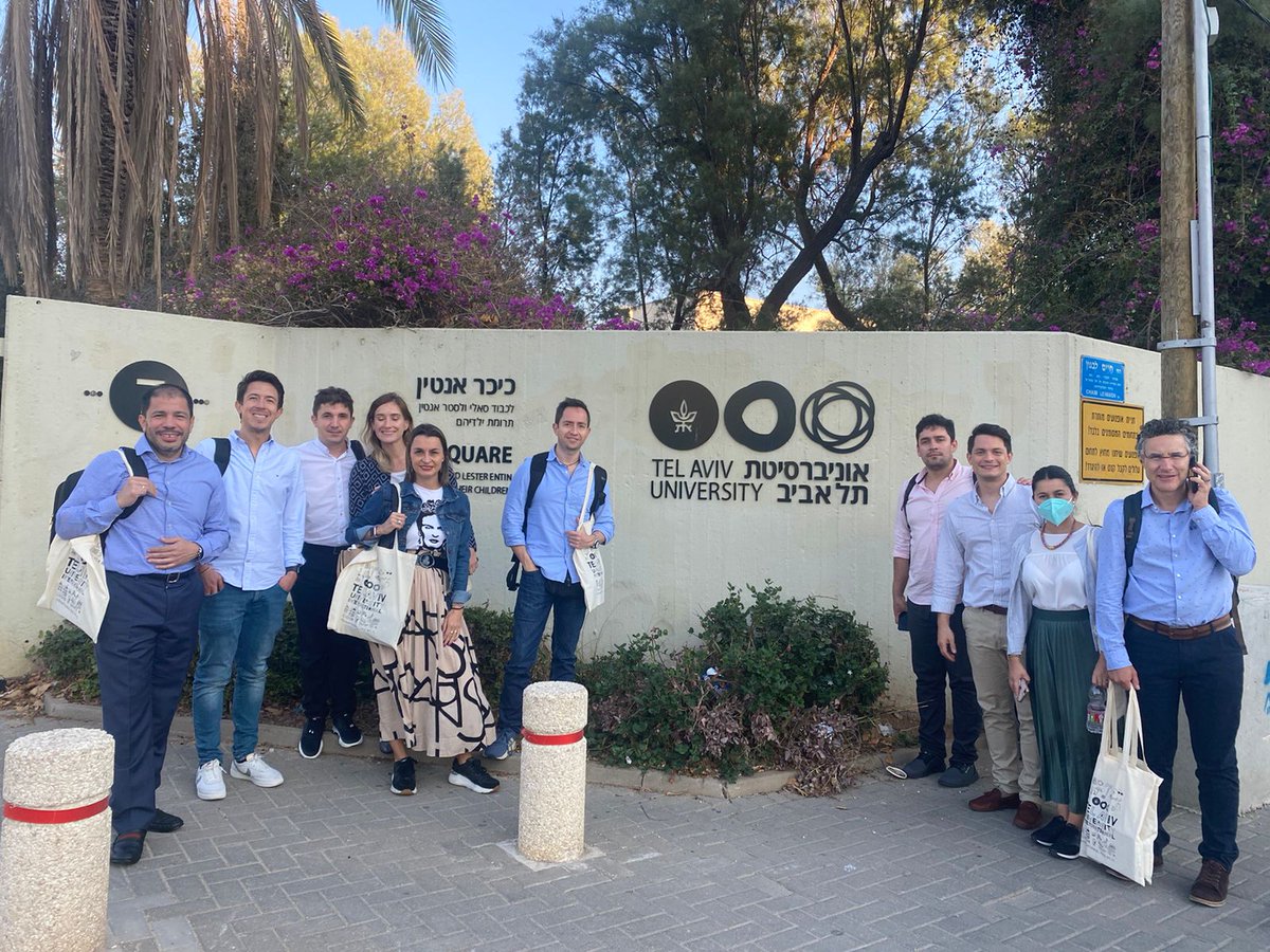 MacondoLab's tweet photo. #Noticia | @quipumarket y @ApotechCo, dos de nuestras empresas acompañadas en #LaboratorioStartup2021 de @AppsCo, fueron elegidas para integrar la misión empresarial de @InnpulsaCol que otorgará un proceso vivencial de conexiones de valor en #Israel 💡
Sigue hilo (🧵) https://t.co/gUnZRPvt2H