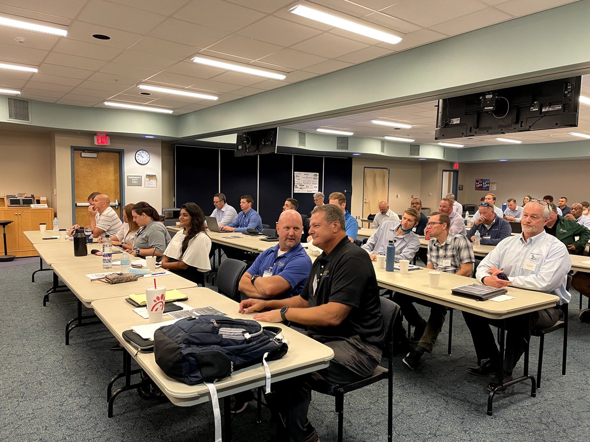 FWEA75's tweet photo. On Tuesday, Nov 2, the #FWEA Wastewater Process Committee hosted Fall 2021 Seminar:Β The Future is NOW!Β at St. Pete College EpiCenter in Clearwater.Β AttendeesΒ saw technical presentations, including keynote by Megan Ross of Pinellas County Utilities.Β Thanks to all for coming https://t.co/ZbZavhBP5G