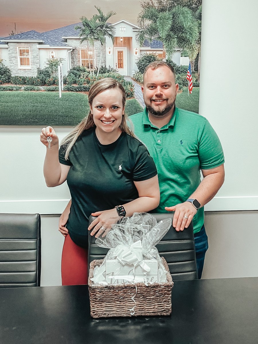 GrozaBuilders's tweet photo. A huge congratulations to the Lages family on building their beautiful dream home!😍
Let the fun begin❤️ https://t.co/JmuNi11wTl