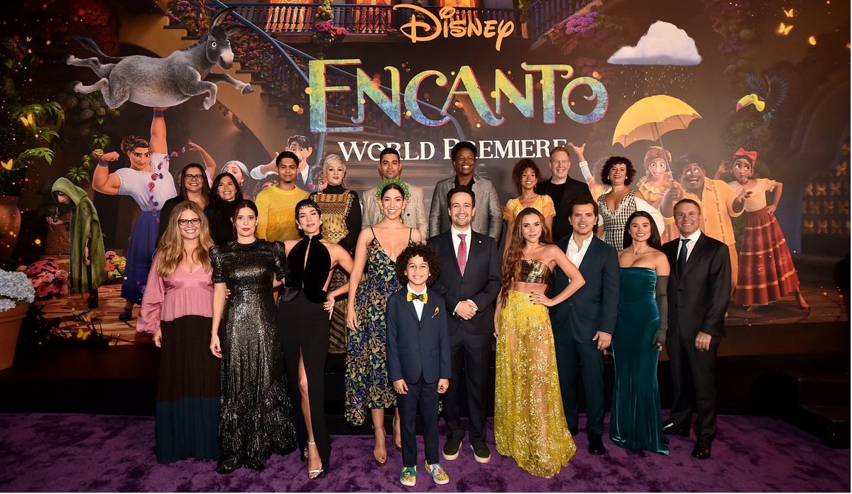 Inpsicon's tweet image. Así fue el estreno mundial de "Encanto" en Los Ángeles 🙌  la nueva película animada de Walt Disney Animation Studios inspirada en #Colombia se lanzó ayer en compañía de todo su elenco ¿Quién quiere ver ya esta película?