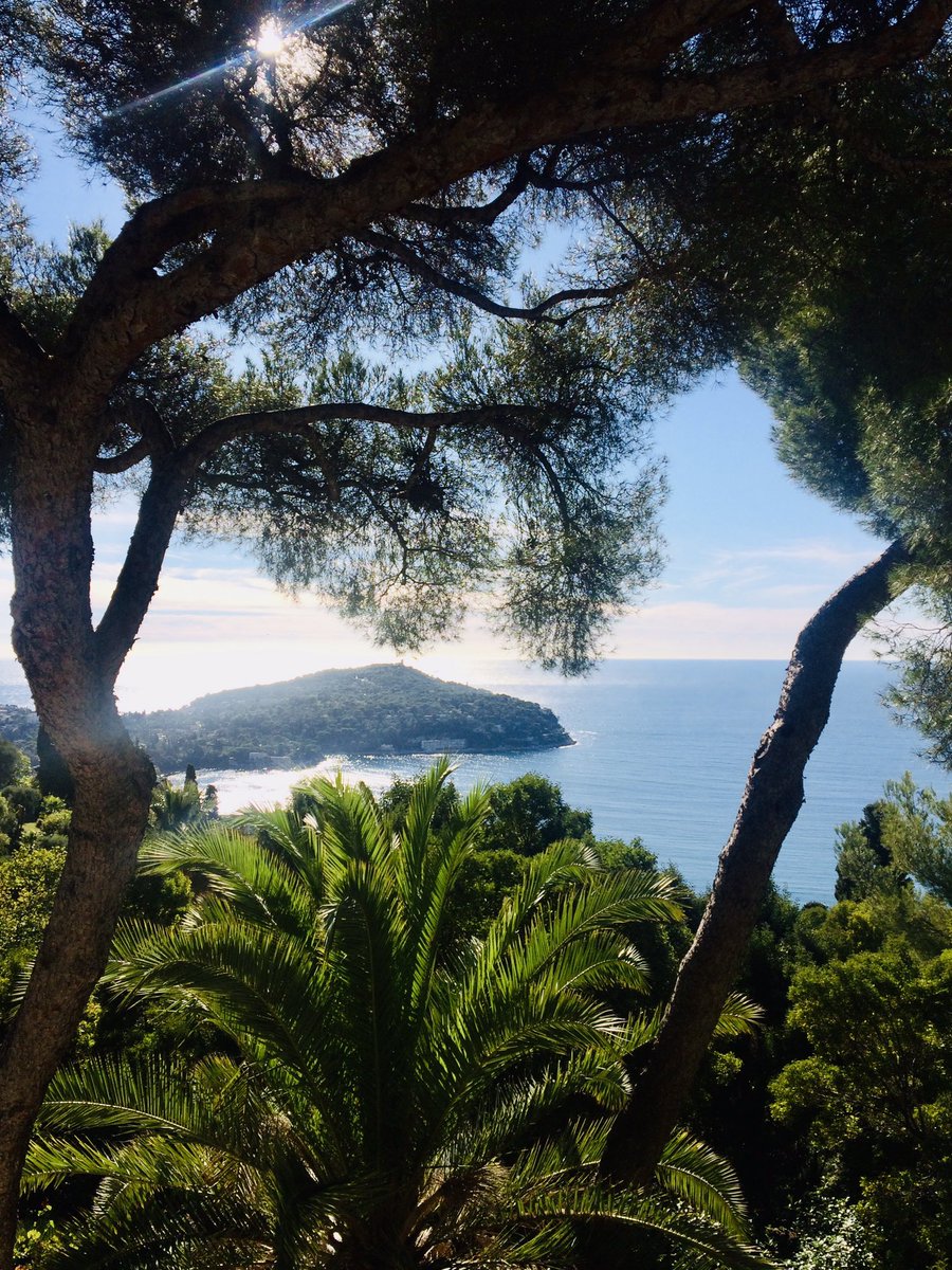 A sunny break in Villefranche-sur-Mer!

📷 <a href="/ExperienceFR/">Experience The French Riviera</a> #travel #tourism #VillefrancheSurMer #france 
<a href="/ExploreNCA/">Explore Nice Côte d'Azur</a>