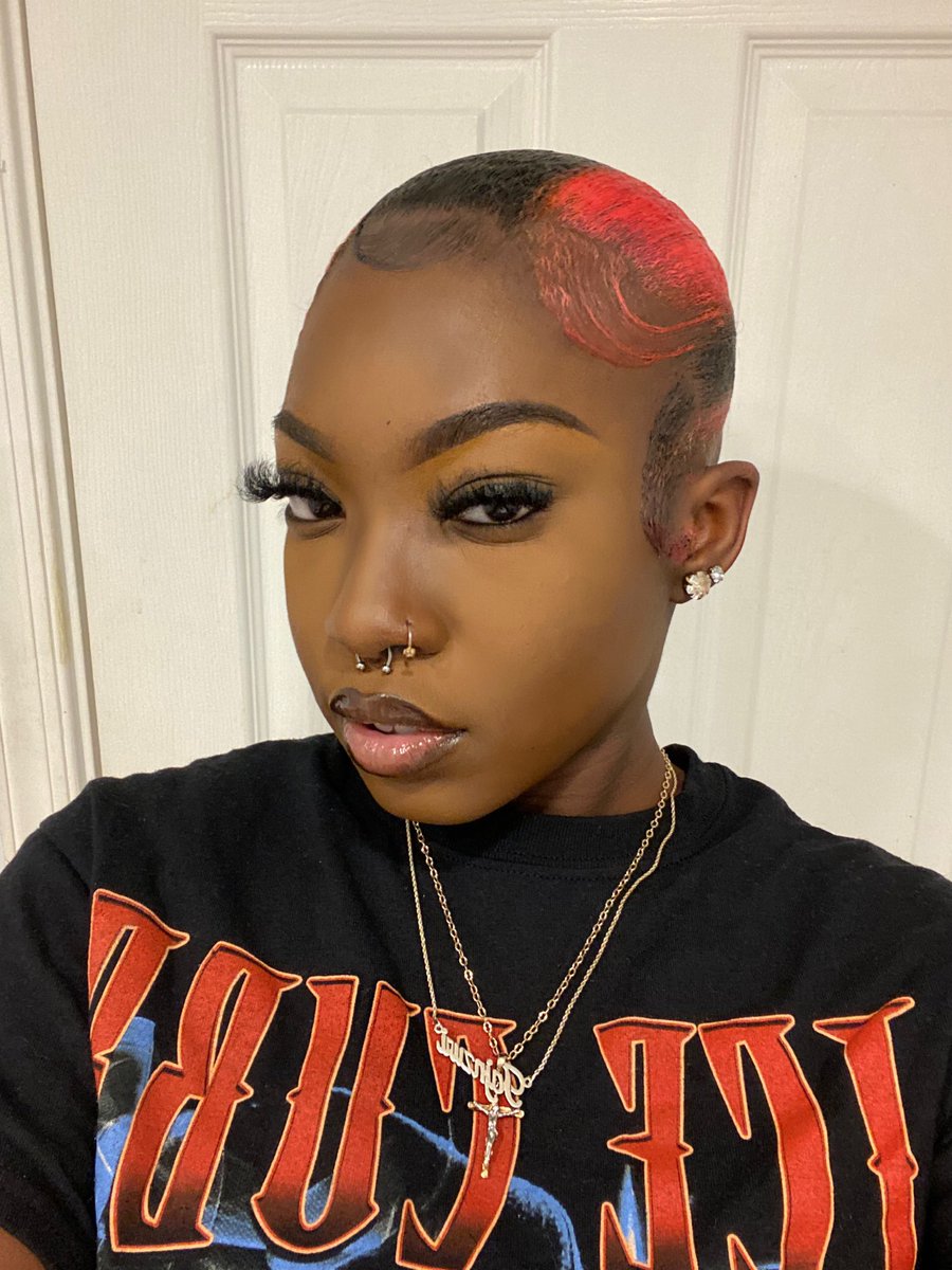 TAJNZURI's tweet photo. tiktok: tajnzuri instagram: tajnzuri https://t.co/qYwJVFxmpa