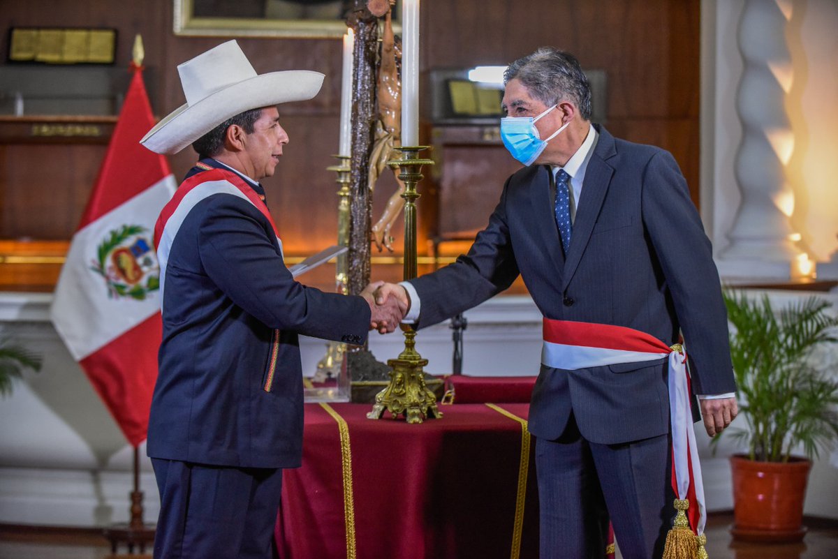 Saludo la designación del Dr. <a href="/AvelinoGuilln1/">Avelino Guillén</a> por parte del Presidente <a href="/PedroCastilloTe/">Pedro Castillo Terrones</a>, abogado y funcionario impecable, a lo largo de su trayectoria luchó contra la corrupción. Paisano Apurimeño, felicitaciones!!!!