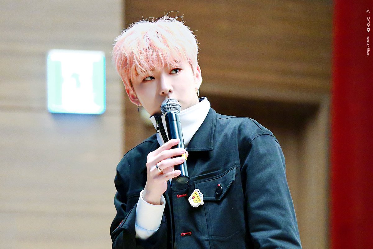 timetokh's tweet photo. 161105 분당 팬싸

#기현 #KIHYUN #몬스타엑스 #MONSTA_X https://t.co/cCFpG42S0Y