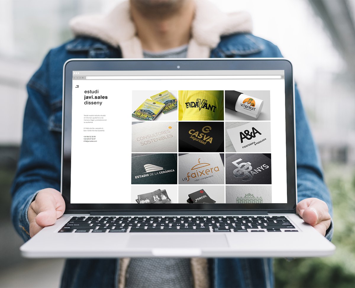 WebentropyES's tweet photo. La web minimalista de @javisales  cumple su función de portfolio a la perfección. Muy adecuada para el mimo con que el tratan todos sus trabajos de #branding, #maquetación, #impresión, #rotulación, #fotografía, #3D y un sinfín más de servicios que ofrecen. https://t.co/G3VAJcv2IS