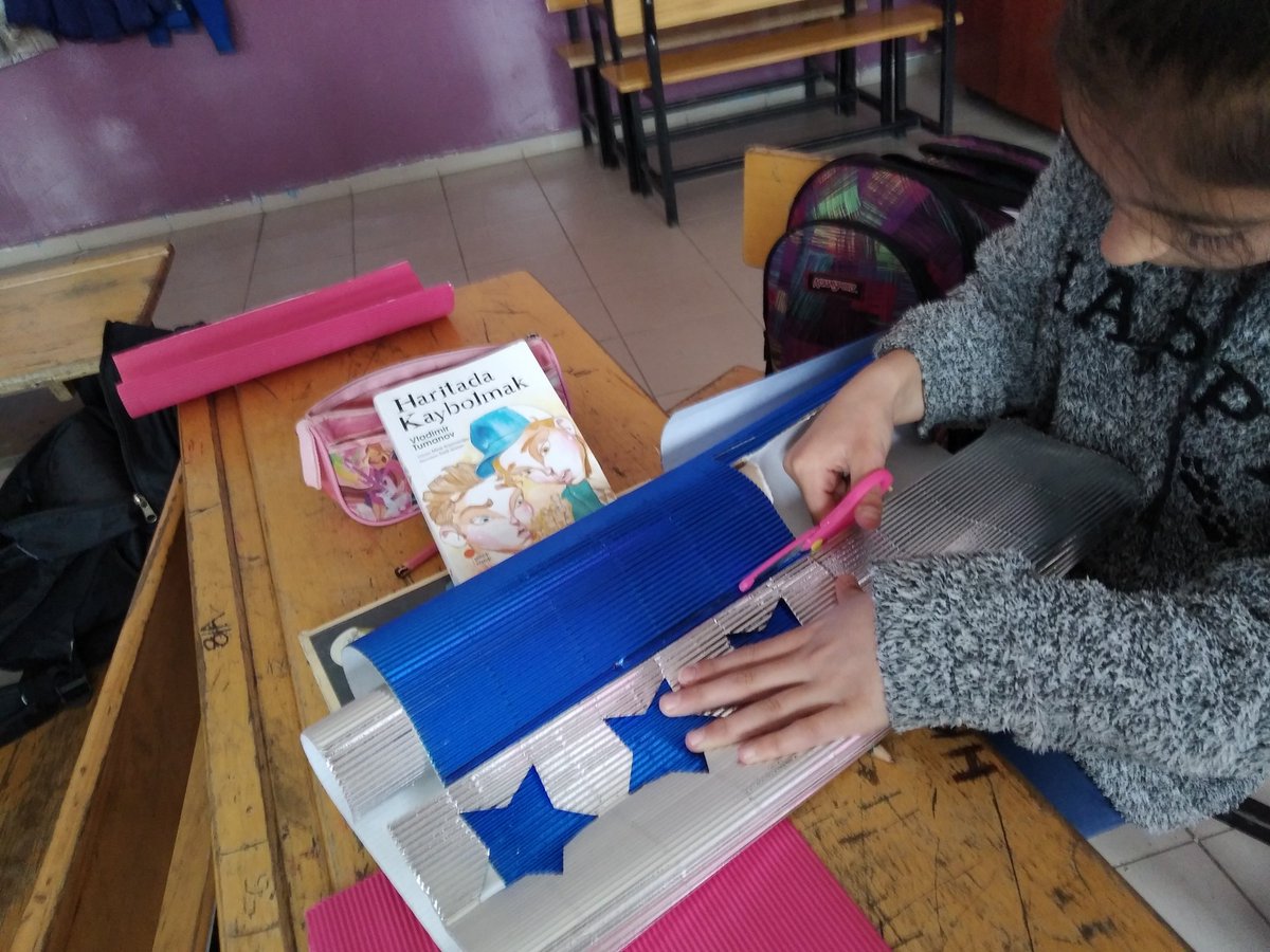 Kitap Akademisi Projesi Etkinlikleri 📚
Kendi kapağımızı tasarlıyoruz.🎨🖌️
<a href="/karaloglu_murat/">Murat KARALOĞLU</a>  <a href="/skaygusuz/">Salih Kaygusuz</a> <a href="/hakancinarmem/">Hakan ÇINAR</a> <a href="/kadirbildirici/">Abdulkadir Bildirici</a>  <a href="/muhammetc000/">muhammet çelik</a>