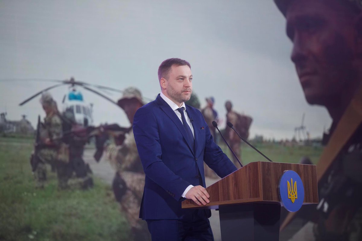 #МВС впроваджує нові проекти безпеки громад, кількість поліцейських офіцерів громад зросте втричі - Денис #Монастирський

Деталі: bit.ly/3wgNOQ9