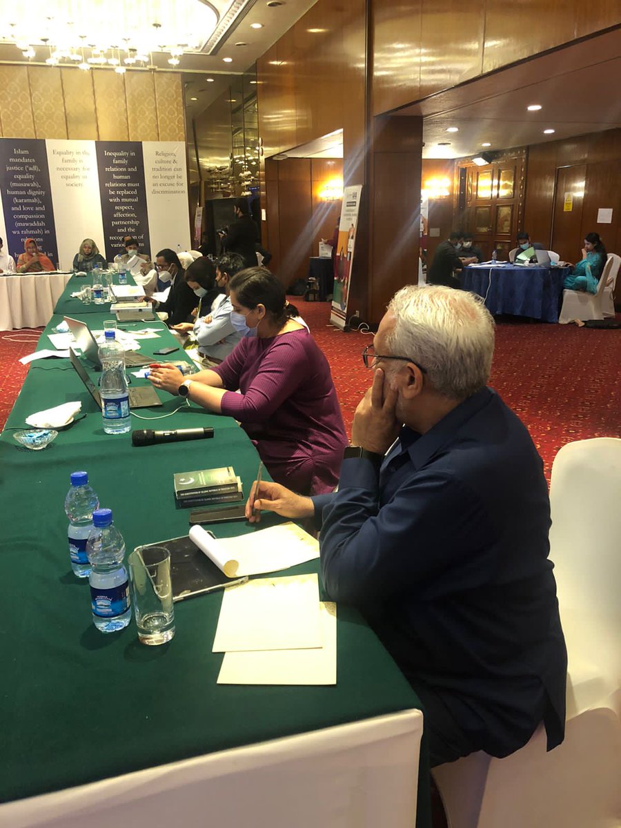 las_pakistan's tweet photo. Justice (R) Zafar Sherwani, Former Judge Sindh High Court is here to hear the lawyers cases!
#Musawah #3rdday #legalaidsociety #conference https://t.co/jvExTjYPgz