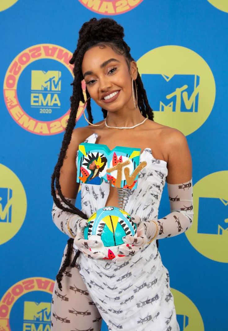 Voting_Stats_LM's tweet photo. Just a little reminder for you guys to vote for @LittleMix at the #MTVEMA 2021 for "Best UK &amp; Ireland Act"! https://t.co/RRCHo5kNNs https://t.co/N1Qv6RBOeA
