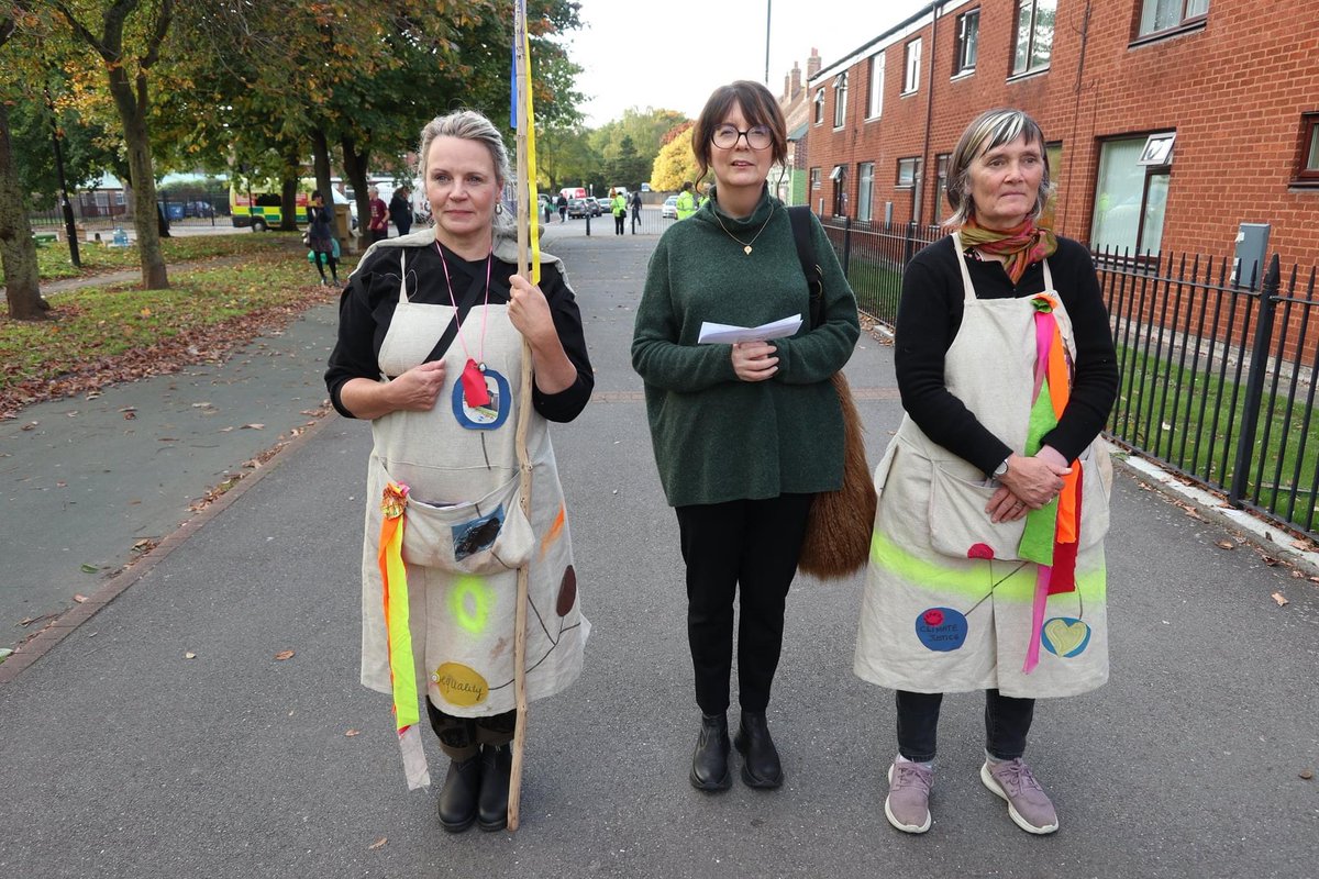 GrapevineMel's tweet photo. @unchartereduk your influence saw my role as Anchor Woman at the #coventry @WalkingForest4 performance action deeply steeped in rest in #sponend #greenfutures #cloudspotting #coventry2021 #walkingforrest #climate #social #racial #justice https://t.co/JikRDj9Kp2