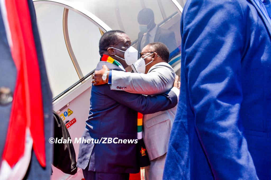 TendaiChirau's tweet photo. This is leadership! Welcome back Cde President! https://t.co/fDBRS4xKKc