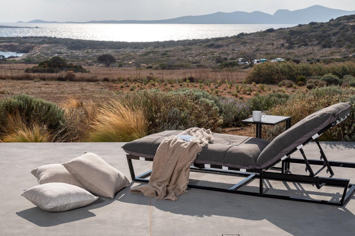 reydimobel's tweet photo. Llevamos tu villa a otro nivel de experiencia. Contacta con nosotros y te asesoraremos en el desarrollo de tu proyecto para vestir con mobiliario adecuado y de calidad tu casa.  
Gran Canaria | Tenerife | Lanzarote | Palma de Mallorca
➕ℹ️: https://t.co/5s9WsGceG8

#mobiliario https://t.co/k7sCAcB47n
