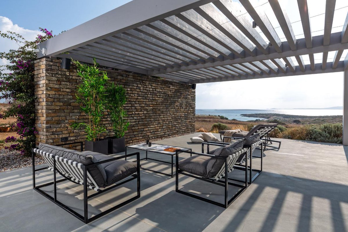 reydimobel's tweet photo. Llevamos tu villa a otro nivel de experiencia. Contacta con nosotros y te asesoraremos en el desarrollo de tu proyecto para vestir con mobiliario adecuado y de calidad tu casa.  
Gran Canaria | Tenerife | Lanzarote | Palma de Mallorca
➕ℹ️: https://t.co/5s9WsGceG8

#mobiliario https://t.co/k7sCAcB47n