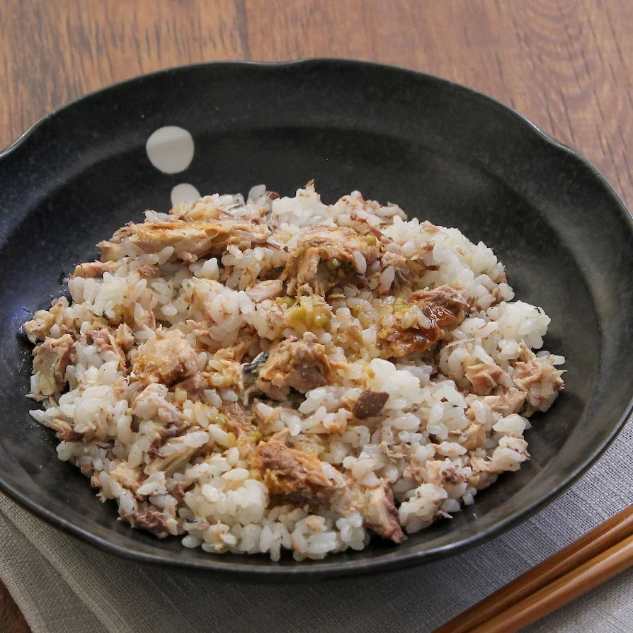 一皿があっという間になくなっちゃう美味しさ？！サバ缶を使った、ほとんど混ぜるだけの簡単レシピ！