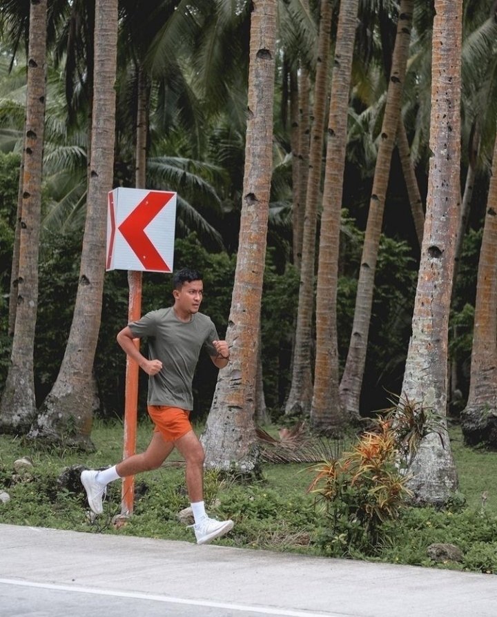 MarvsquadOFC's tweet photo. Luh runnerist yarn? πββοΈ
@711philippines
| @marvsfojas β’ #MarvinFojas |
#IRunWith711 #711VirtualRun2021
#MarvsquadOFC #Marvsquad https://t.co/xIjj4Z7X01