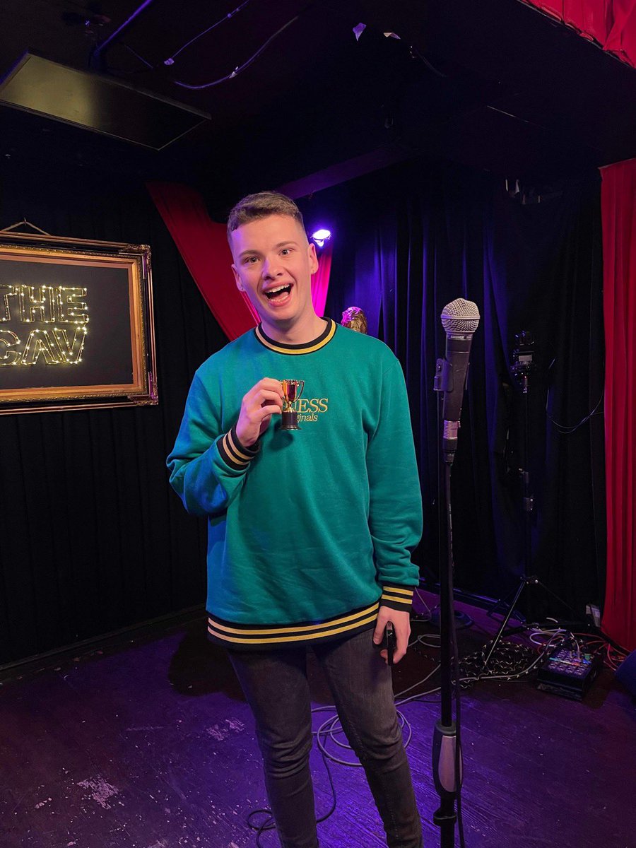 _RhysThorne's tweet photo. Got the award for best comic of the evening last night at the cav lol 🏆 #AwardWinningClown https://t.co/NGRVlzq5v2