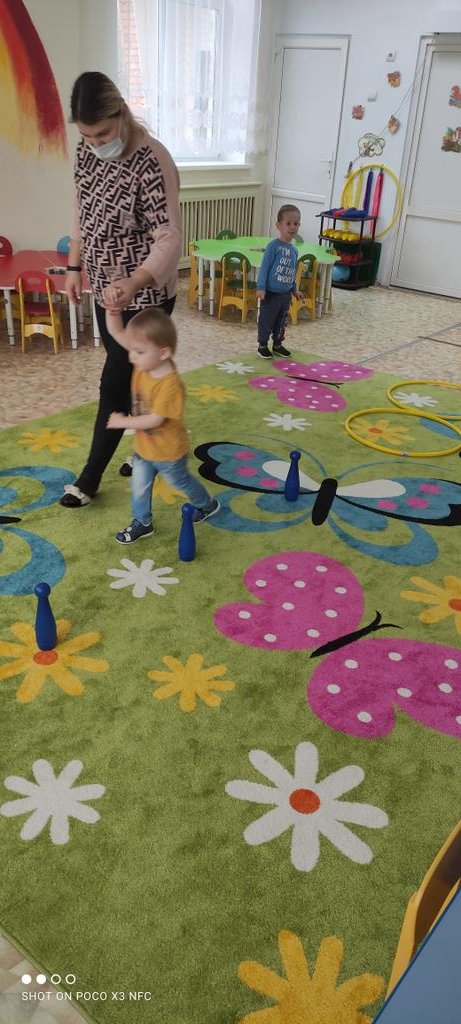 Физкультура в первой младшей группе" Ромашка". Воспитатель: Незамайкина Е. А.