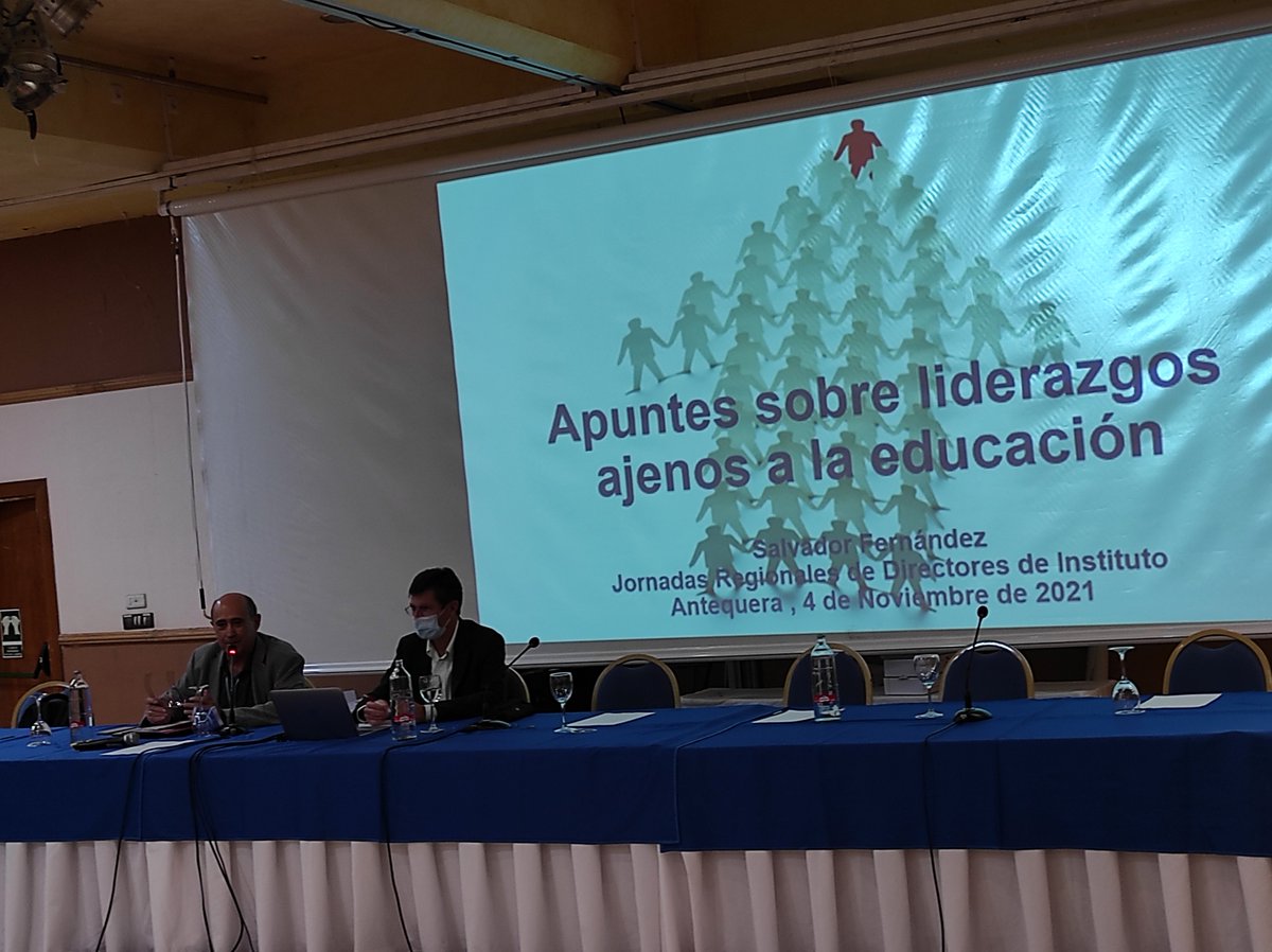 adian_andalucia's tweet photo. Conferencia "Apuntes sobre liderazgos ajenos a la educación", a cargo de Salvador Fernández López, consejero independiente de empresas. https://t.co/uO7IXXSjBY