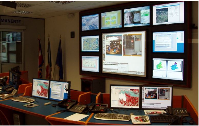 5/11, h. 11, Sala della Trasparenza della <a href="/regionepiemonte/">Regione Piemonte</a>, piazza Castello 165 #Torino presentazione del Documento strategico di #comunicazione dei #rischi, realizzato nell'ambito del progetto transfrontaliero RISK-COM. Interviene l'assessore alla #protezionecivile, <a href="/GabusiMarco/">Marco Gabusi</a>