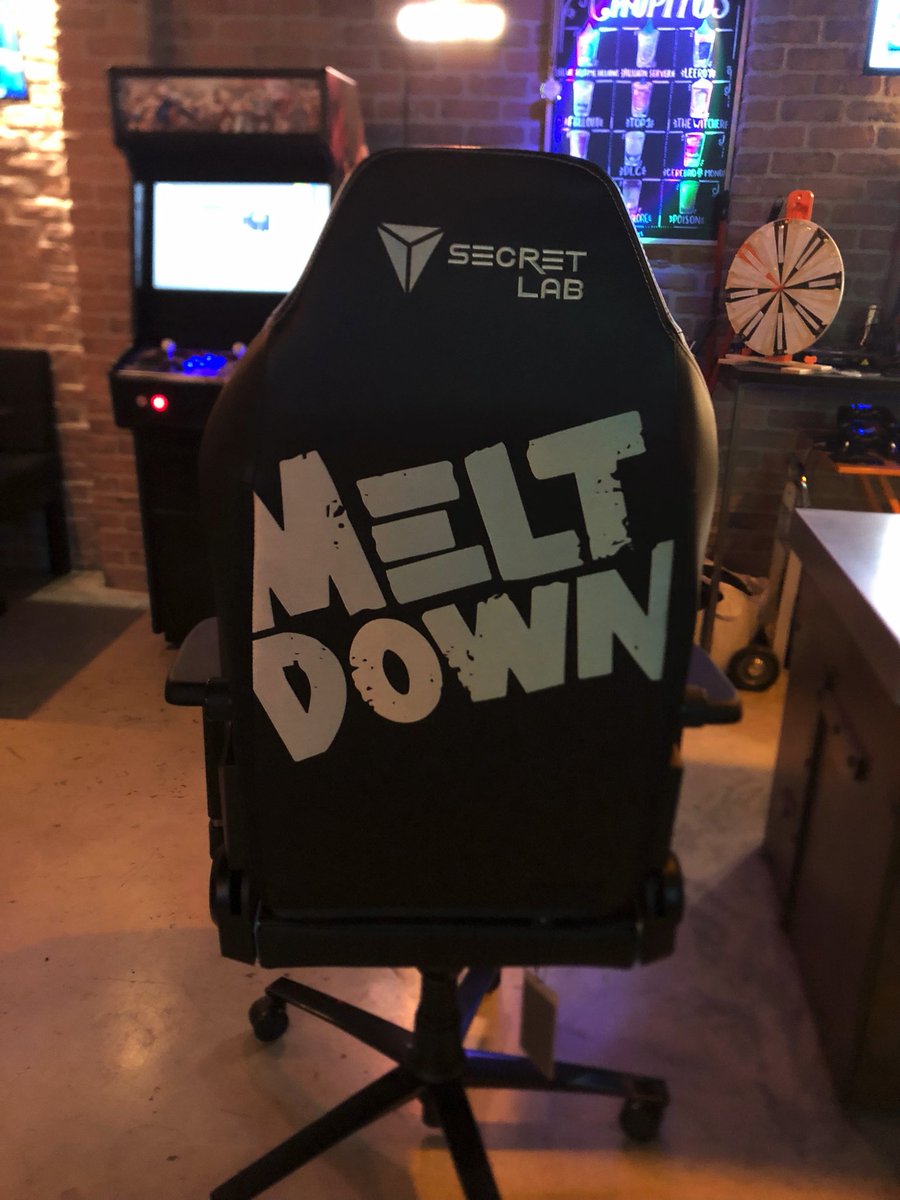 Mil gracias a nuestro patrocinador <a href="/secretlabchairs/">Secretlab</a> por estas sillas increíbles! 🤘