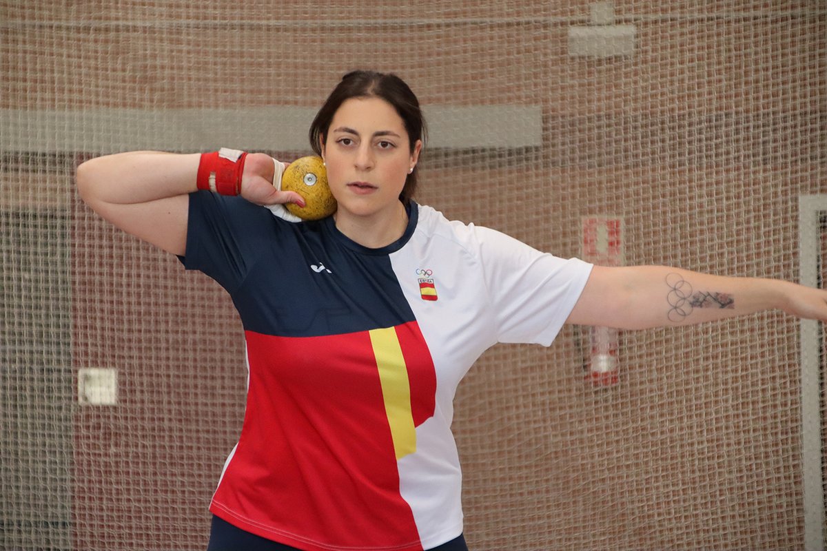 Tour_UM's tweet image. 💪 Tierra, mar 🌊 y casi aire 💨

📸 Resumen de nuestras cuatro protagonistas del último programa #TourUniversoMujer 

¡Gracias una semana más por acompañarnos! 💚