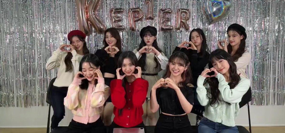 lovescaibing_'s tweet photo. First live! #Kep1er https://t.co/eomxZtWmg9