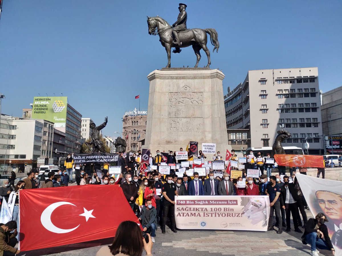Ulustaki etkinliğimize destek veren vekillerimize, sendika ve oda ve dernek başkanlarımıza
Teşekkür ederiz.
<a href="/SaglikciBirligi/">Sağlıkçı Birliği</a> 'nin ve tüm gençlerimizin atama taleplerini her platformda en yüksek sesle dile getireceğiz. Haklı davalarında yanlarındayız
#SaglıkcıUlustaAtamaNerede