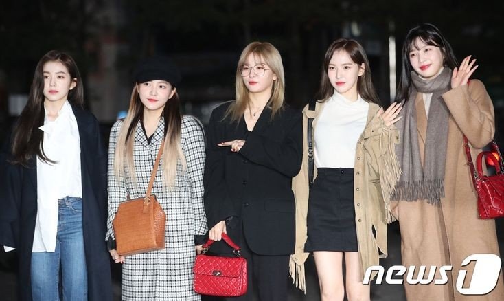 lGlRLS's tweet photo. ㅤ
ㅤ
[ PRESS RELEASE ]
[ 📸 ] 04.11.2021

IGIRLS' members are on their way to Bali, Indonesia for SOUFEST 2021.

#SOUFEST21 #IGIRLS
ㅤ
ㅤ https://t.co/JI6vjrgi2X