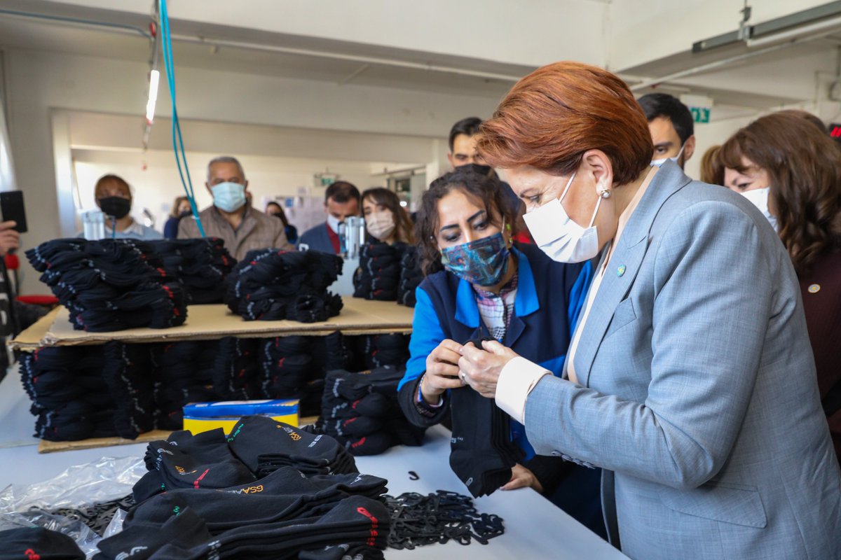 iyiparti's tweet photo. Genel Başkanımız Sayın @meral_aksener, Akyurt'ta bulunan Güleçler Çorap Fabrikası'nı ziyaret etti.

Misafirperverlikleri için kendilerine teşekkür ediyoruz. https://t.co/nGrjBfNrfP