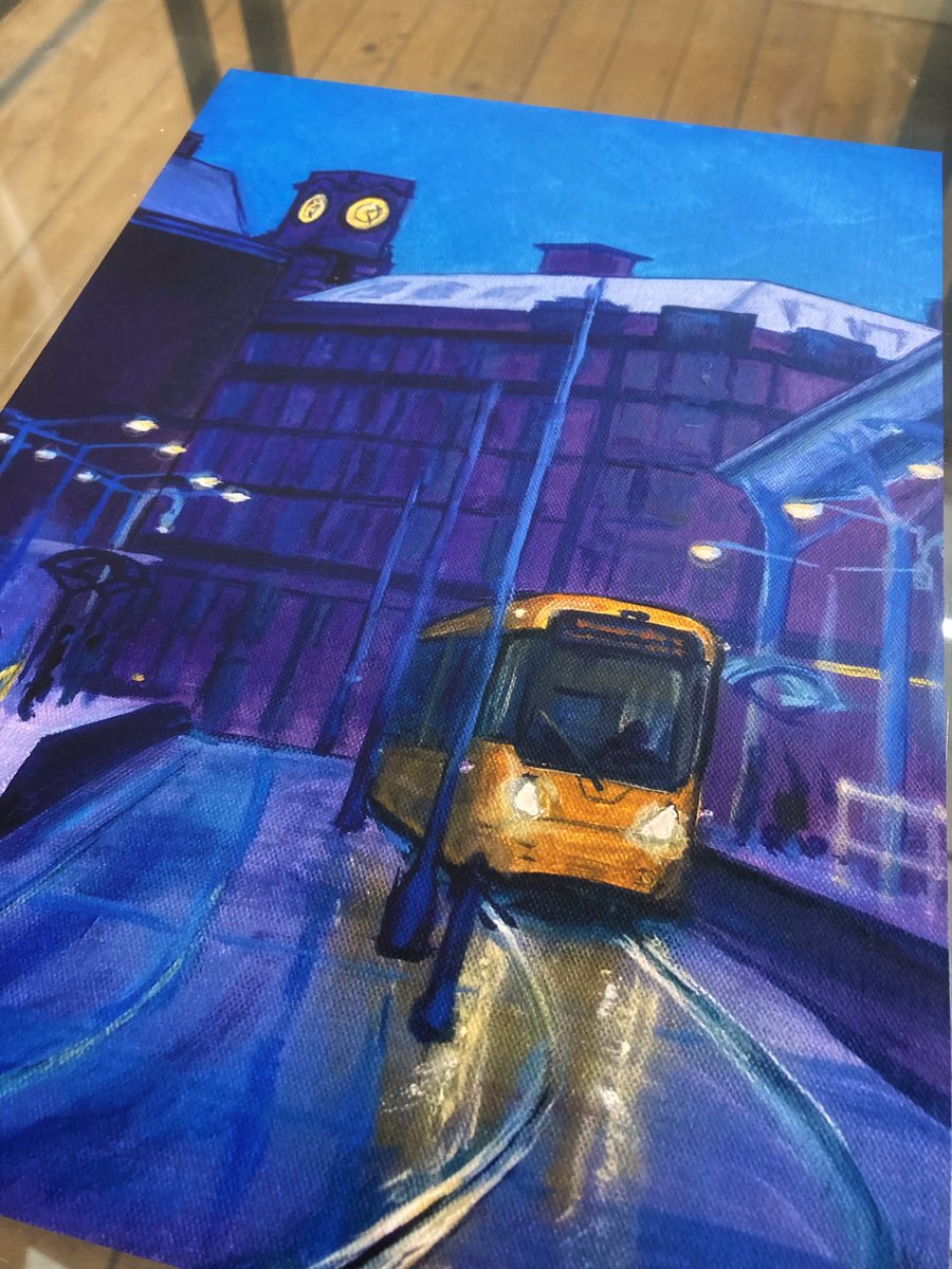 As the nights draw in Manchester feels and looks beautiful 💙💛💜 It’s time to get cosy and enjoy the seasons changing. 

Title: Shudehill
Artist: Henry Martin @henrymartinpaintings 

#manchester #mancmade #visitmanchester #fineartprint #giclee #gicleeprinting #freshoffthepress