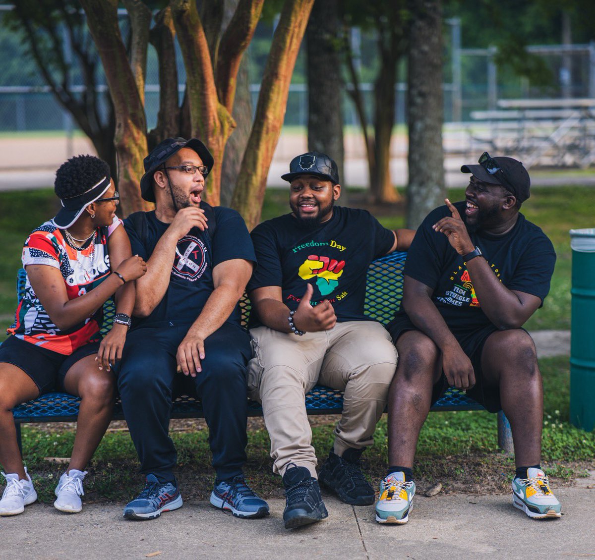 MrLang5ton's tweet photo. Day 4 of #GratitudeChallenge: Loyalty is a rare and beautiful quality. Glad I know my Family & Friends posses such quality. Love each of them!! #WhoHasYourBack #ThankfulSharks @PrincipalShark @SalemSharkTank #LangstonOfTheSeas
#TheBoys
#BandFam https://t.co/7NofjboND2