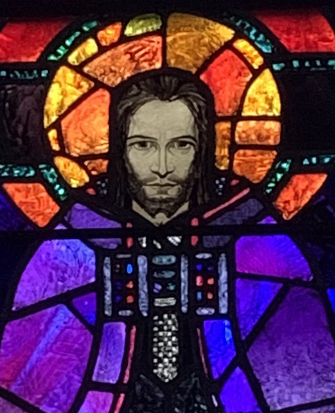abitinclined's tweet photo. Looking closely at #RexRegum in Valleymount Church, Wicklow. Anyone else see #KeanuReeves ? The stained glass windows here date from 1930s with those to the side aisles by Harry Clarke and those to the chancel, Rex Regum and attendant angels, by Hubert McGoldrick. #stainedglass https://t.co/ReOvCCh8C1
