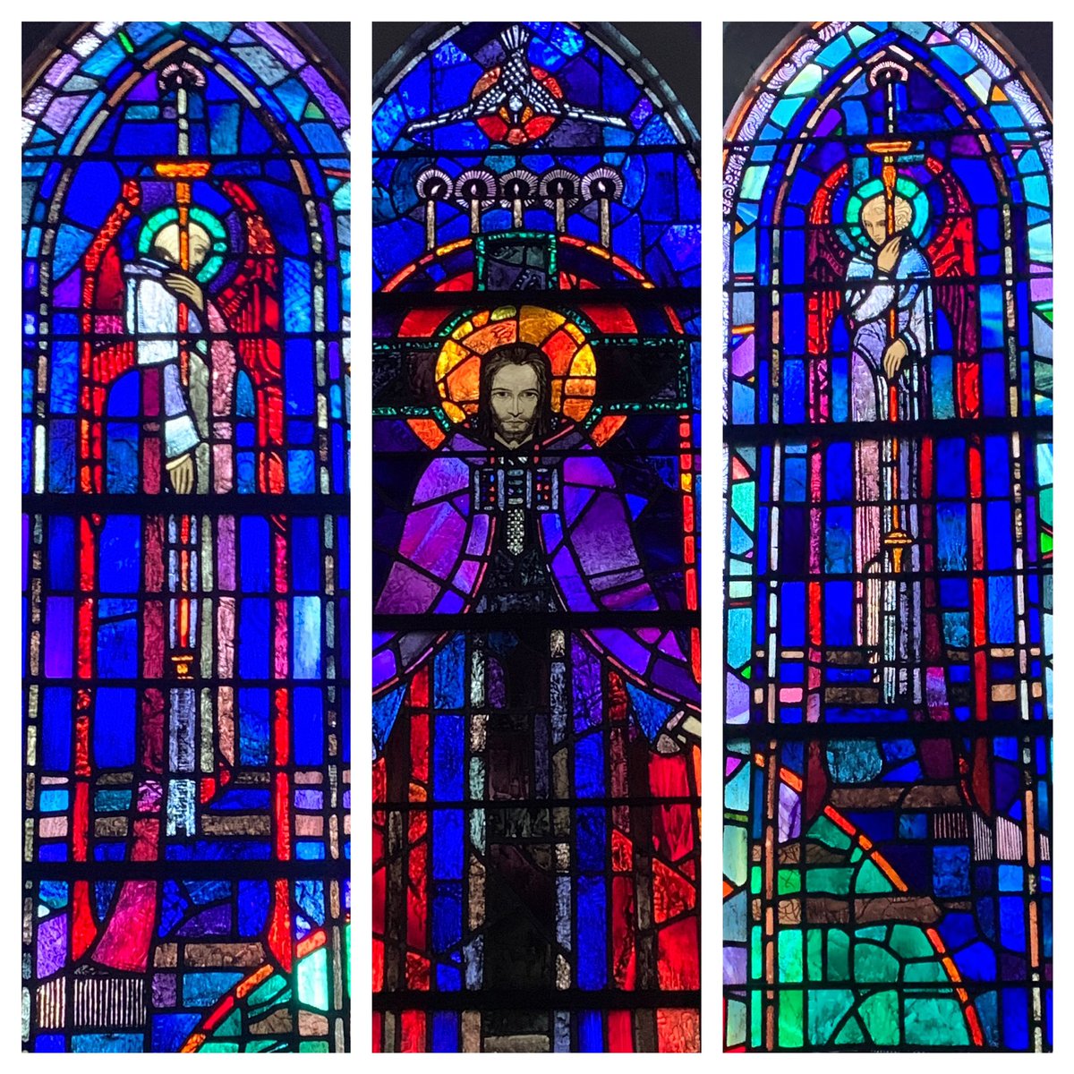 abitinclined's tweet photo. Looking closely at #RexRegum in Valleymount Church, Wicklow. Anyone else see #KeanuReeves ? The stained glass windows here date from 1930s with those to the side aisles by Harry Clarke and those to the chancel, Rex Regum and attendant angels, by Hubert McGoldrick. #stainedglass https://t.co/ReOvCCh8C1