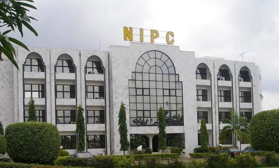 RazzPlugz's tweet photo. Nigeria attracts $19.1 billion worth of investments in 9 months of 2021
Nigerian companies attracted investments worth $19.1 billion from local and foreign investors in the first nine months of 2021, surging by 113% from $8.98 billion recorded in the corresponding period of 2020. https://t.co/pP5dzRYCKq