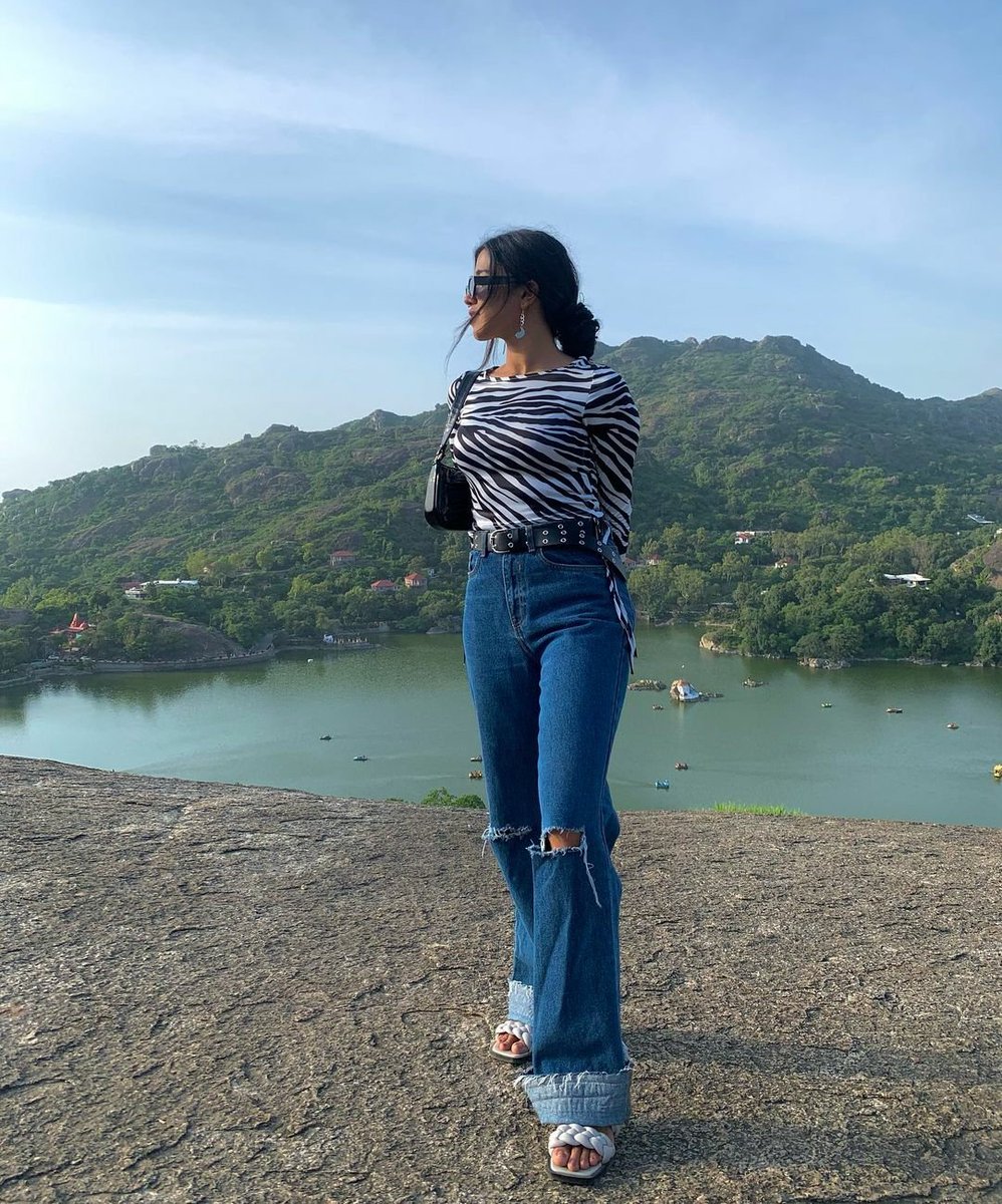 FreakinsIndia's tweet photo. The outdoors never looked so good @anmol.duaaa 🥰😍

Shop the trendiest fits only on https://t.co/tLgXECkmfd ✨
-----------------------------

#Freakins #WhatsYourFreak #denim #MadeInIndia #denimjeans #indigo #denimwashes #makeinindia #freakinstyle #styleinspo #ootd #befreakinyou https://t.co/faXxA2Rphs