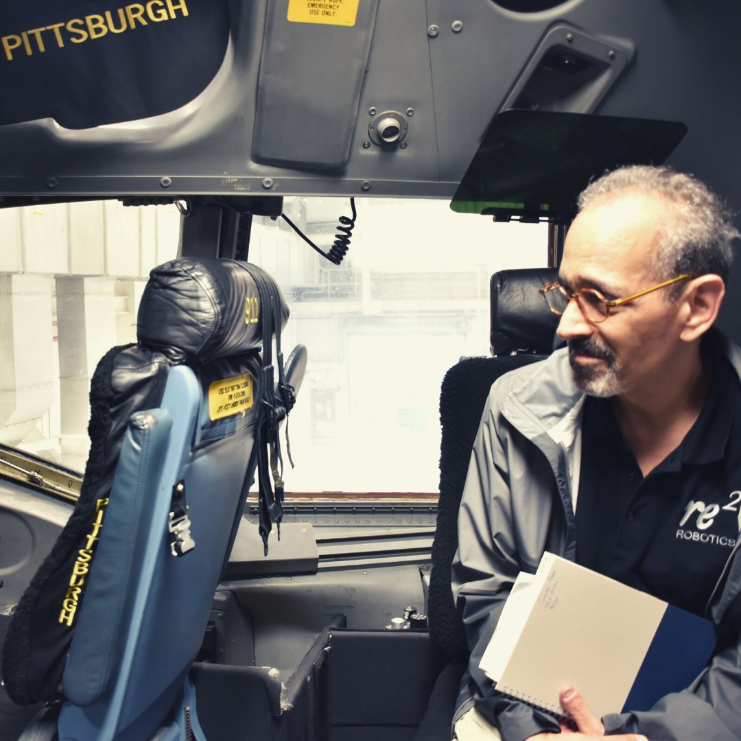 Team members working on our #autonomous inspection & maintenance program with the @airforcerso recently visited the @911_AirliftWing here in #Pittsburgh to gather application-specific input from C-17 maintenance personnel.

#RE2Robotics #USAF #robotics #avationtechnology #AF