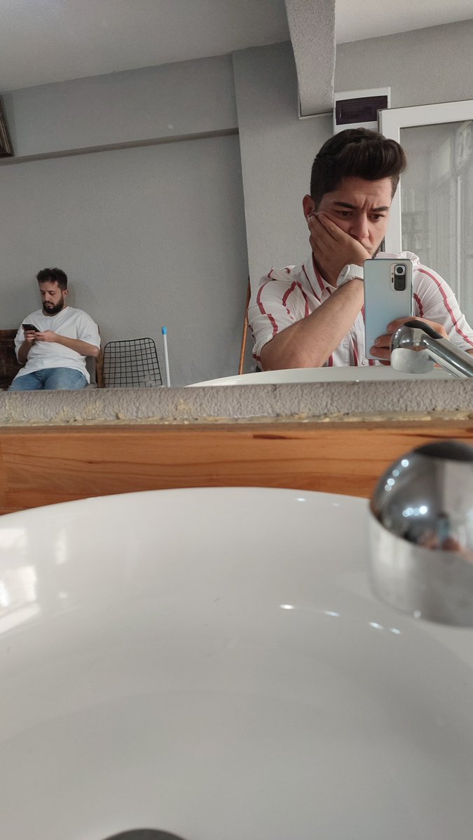 Berber oturuyor beni kim tras edecek ?