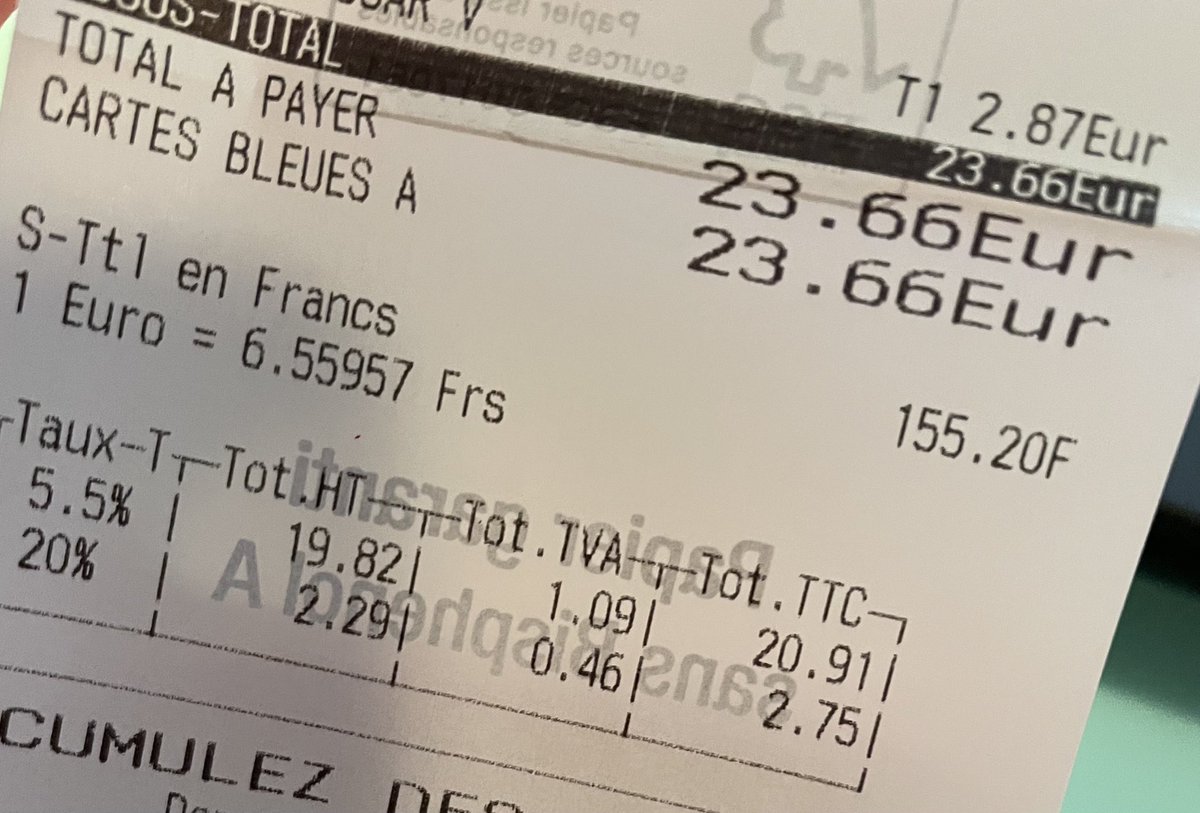 janitkokko1's tweet photo. Muutatteko vielä #euro’t markoiksi? Ainakin Ranskassa muistellaan vielä frangeja ihan kuitteja myöten. #valuutta #frangi #kauppa https://t.co/hSUzNPLaQV