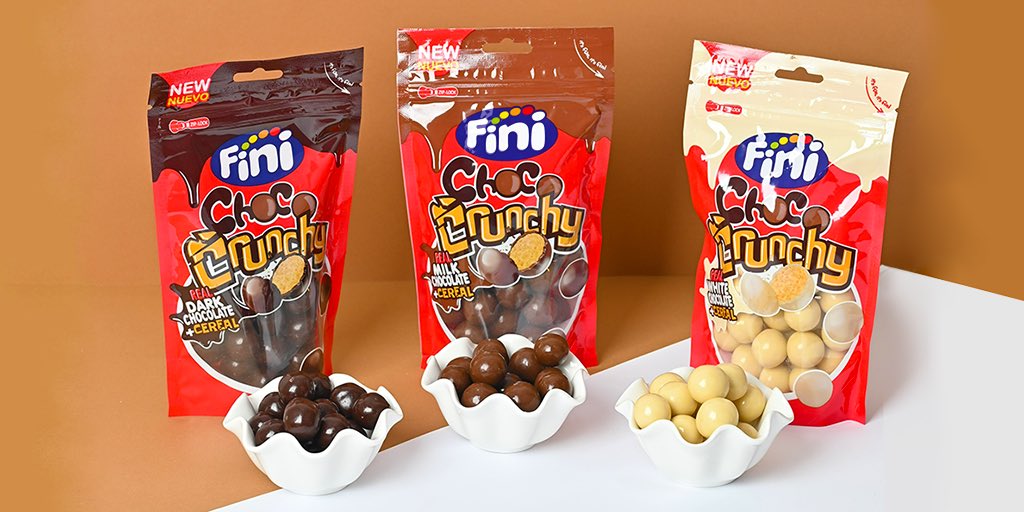 Fini_golosinas's tweet photo. Hoy es el #DíaDelCaramelo , aka #DíaDeLasChuches , y vamos a celebrarlo poniendo en juego 3️⃣ packs con los 3️⃣ sabores de los nuevos #FiniChocoCrunchy
🟤 Síguenos.
🟤 Haz RT.
¡El domingo decimos ganadores! https://t.co/4drRXfMVkD