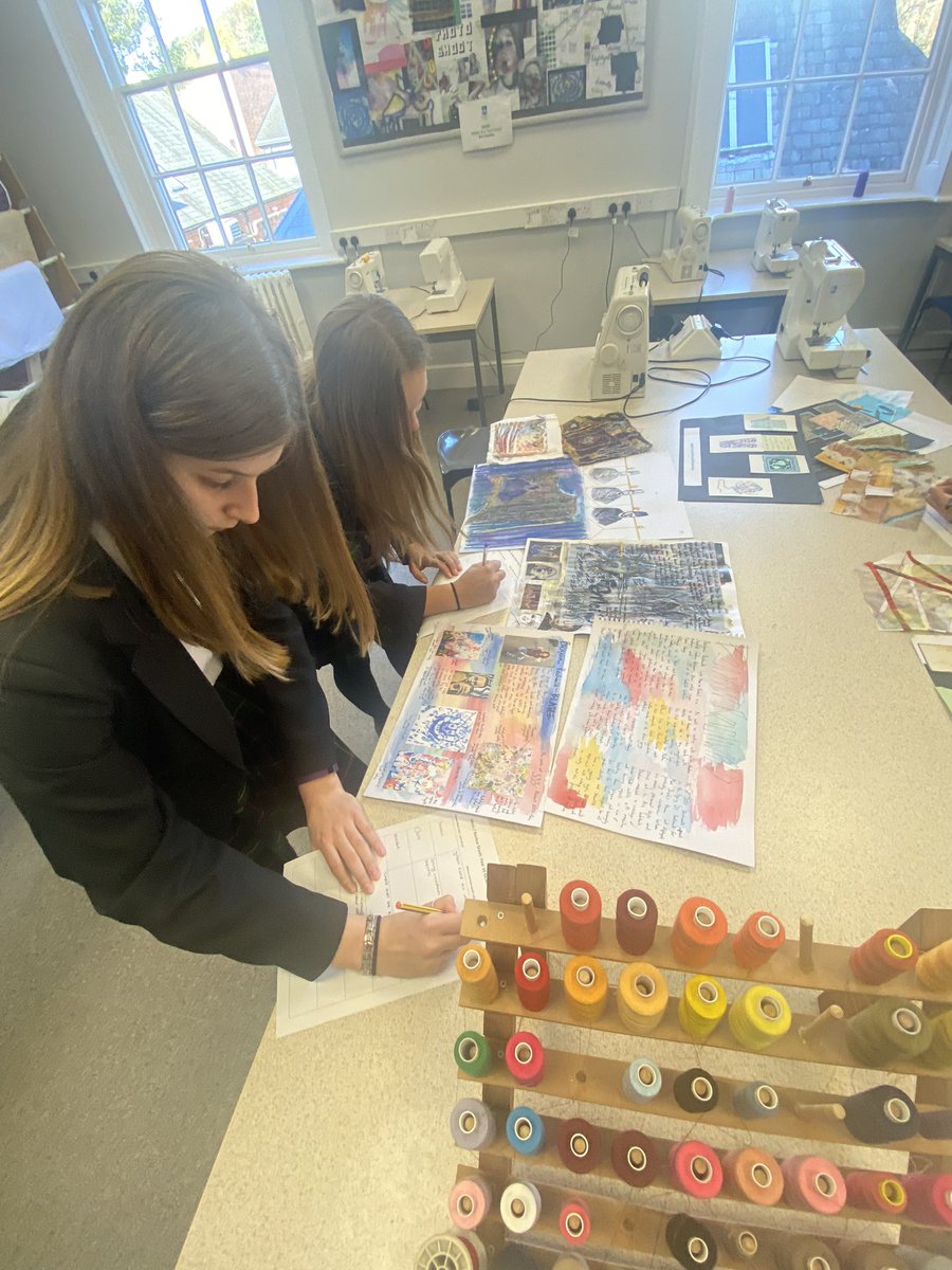 FashionPc's tweet photo. Year 10 Fashion and Textiles students carrying out their peer assessment work this morning. Congratulations for working so hard over half term on your projects - they are coming on leaps and bounds. Keep up the hard work!!! https://t.co/rEjKW5vqjF